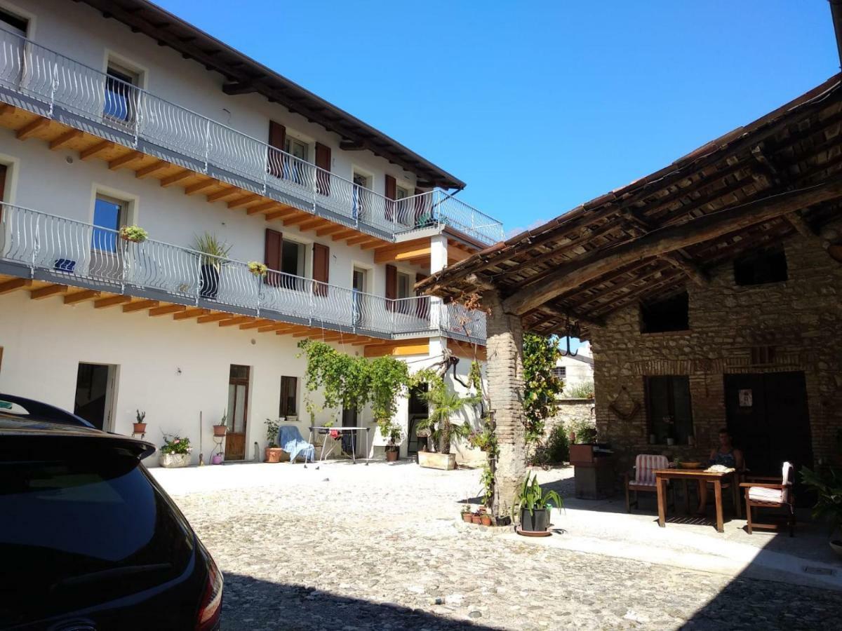 "Country House Il Brolo" Польпенацце-дель-Гарда Экстерьер фото